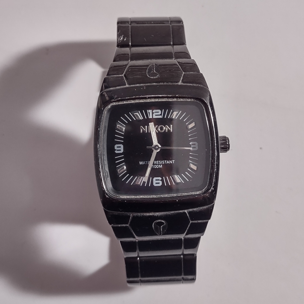 Nixon Watch, The Manual - Picture 2 of 4